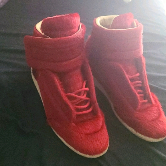 Cow fur Mason Margelos - Picture 1 of 3